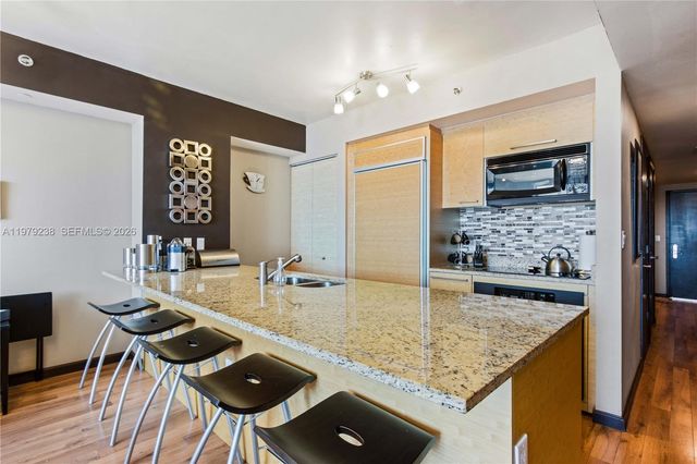 1830 S Ocean Dr 2105, Hallandale Beach, FL 33009