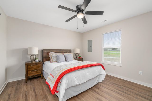 2873 S Cedar Crest Ct, Wichita, KS 67215