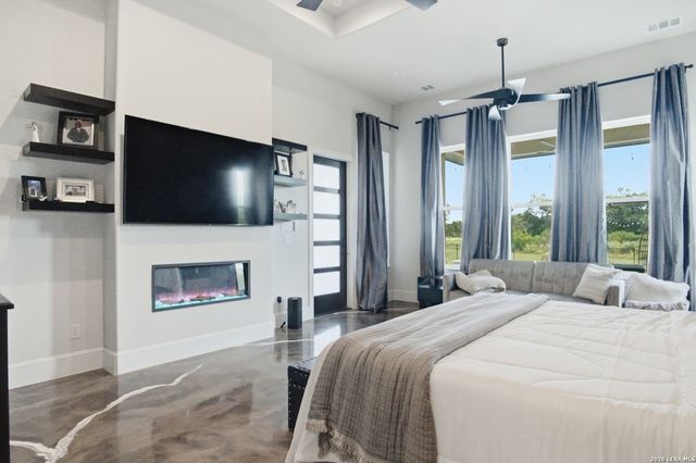 2928 Rustlers TRL, San Antonio, TX 78245