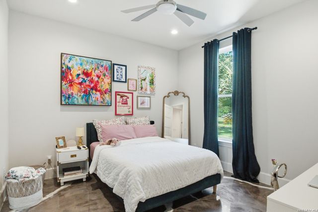 2928 Rustlers TRL, San Antonio, TX 78245