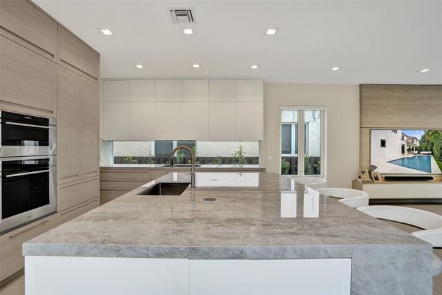 904 Ponce De Leon Drive, Fort Lauderdale, FL 33316