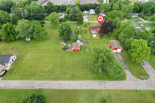 8471 Henry Street, Navarre, OH 44662