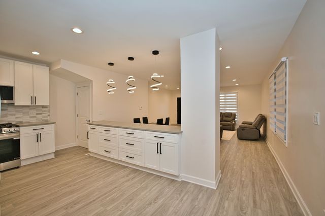 4616 N Kostner Avenue, Chicago, IL 60630