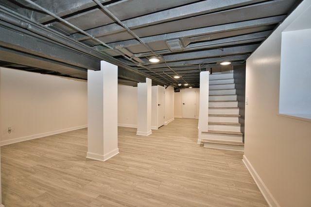 4616 N Kostner Avenue, Chicago, IL 60630