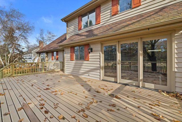 1825 Derrin LANE, Brookfield, WI 53045