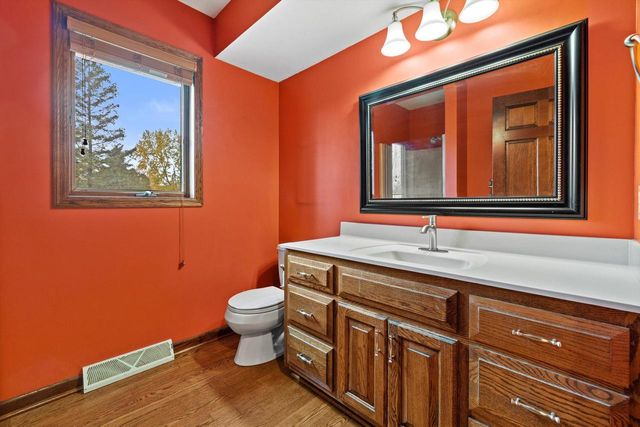 1825 Derrin LANE, Brookfield, WI 53045