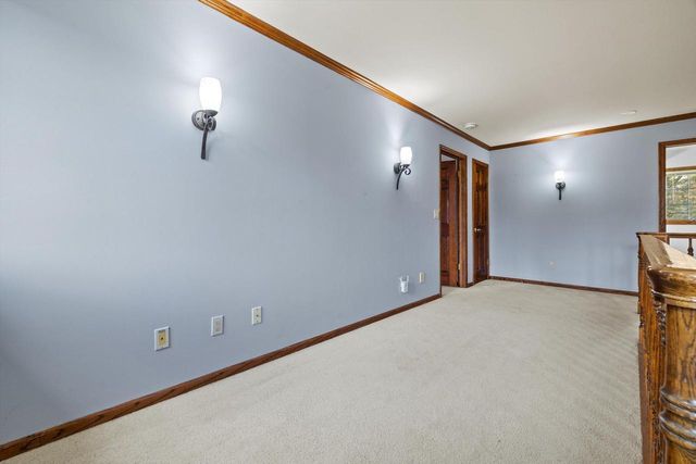 1825 Derrin LANE, Brookfield, WI 53045