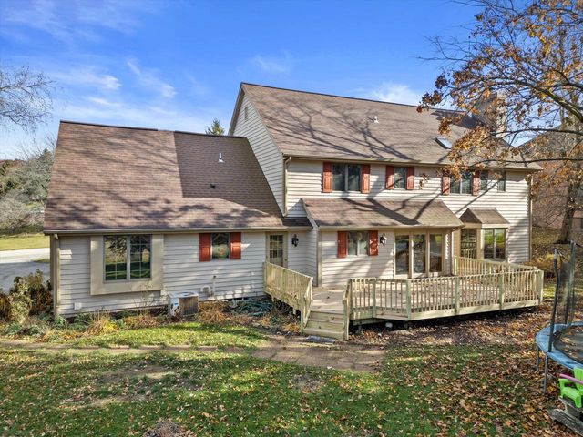 1825 Derrin LANE, Brookfield, WI 53045