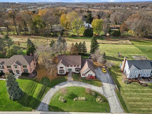 1825 Derrin LANE, Brookfield, WI 53045