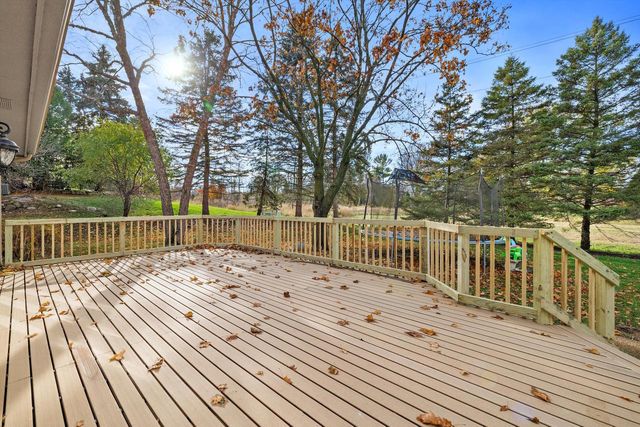 1825 Derrin LANE, Brookfield, WI 53045