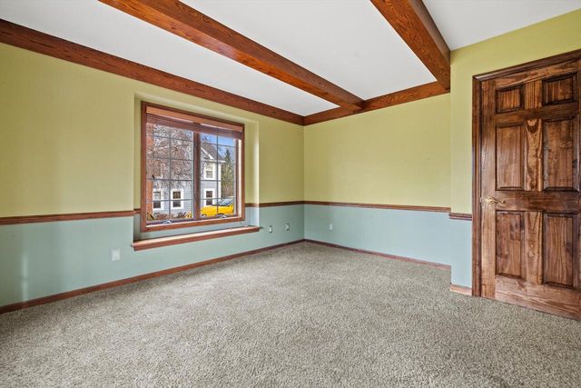 1825 Derrin LANE, Brookfield, WI 53045