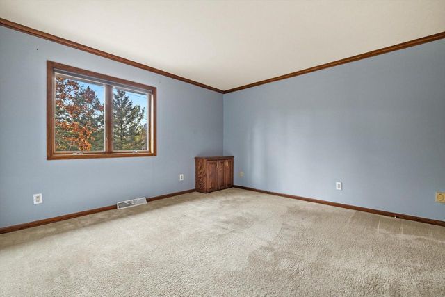 1825 Derrin LANE, Brookfield, WI 53045