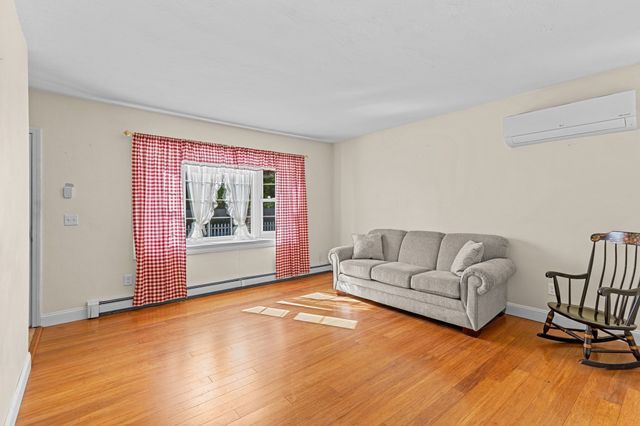 5 Freight House, Bourne, MA 02561