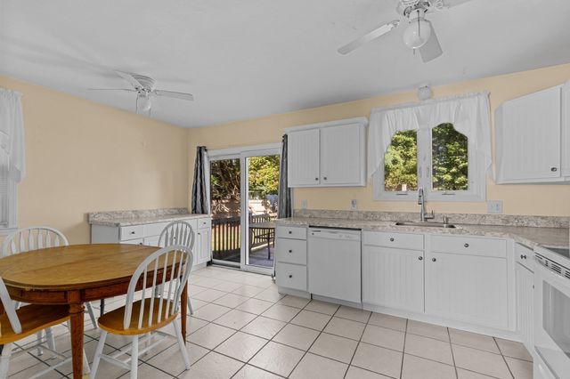 5 Freight House, Bourne, MA 02561