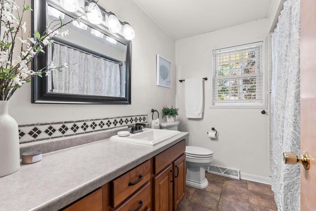 841 SHEBOYGAN STREET, Menasha, WI 54952