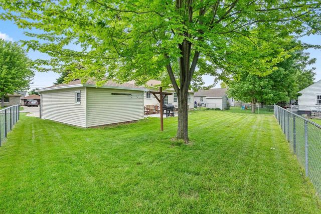 841 SHEBOYGAN STREET, Menasha, WI 54952