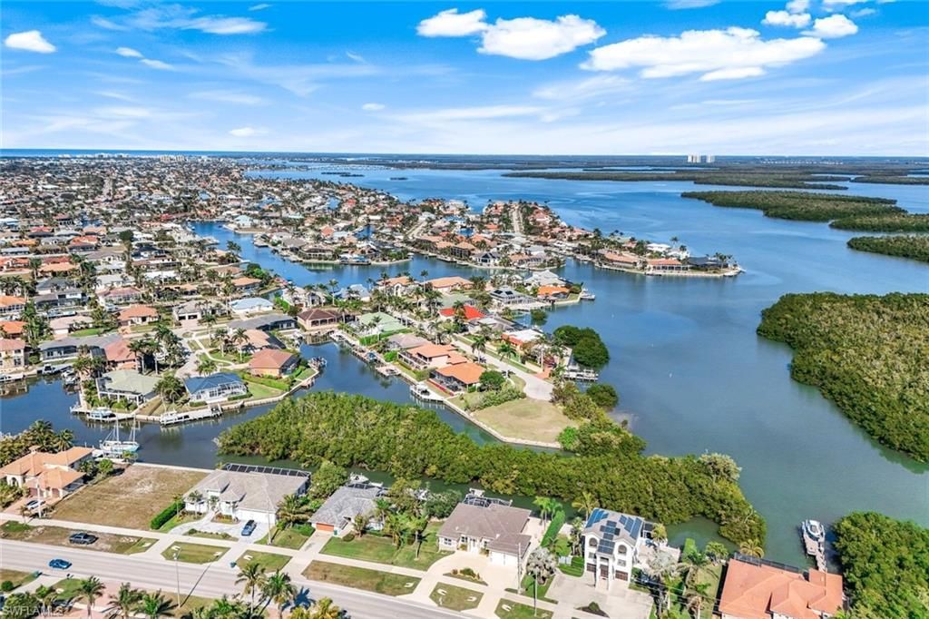 1978 San Marco RD, MARCO ISLAND, FL 34145 — photo 2