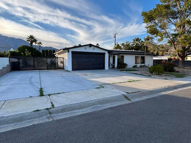 2251 N San Gorgonio Road, Palm Springs, CA 92262