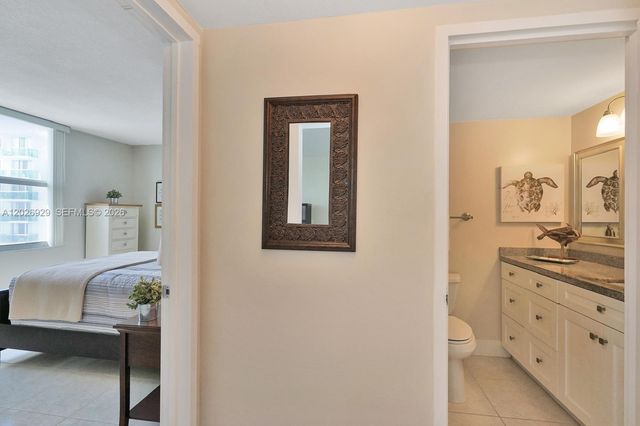 3725 S Ocean Dr 1216, Hollywood, FL 33019