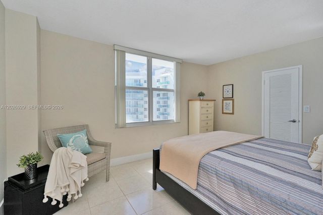 3725 S Ocean Dr 1216, Hollywood, FL 33019