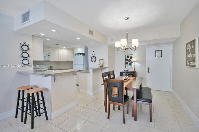 3725 S Ocean Dr 1216, Hollywood, FL 33019