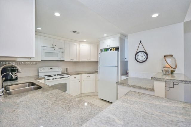 3725 S Ocean Dr 1216, Hollywood, FL 33019