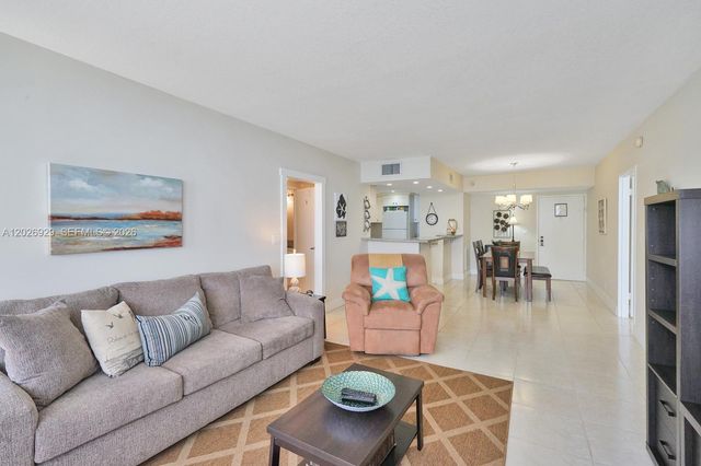 3725 S Ocean Dr 1216, Hollywood, FL 33019