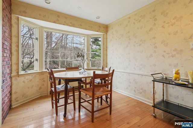 185 Beechwood Road, Ridgewood, NJ 07450