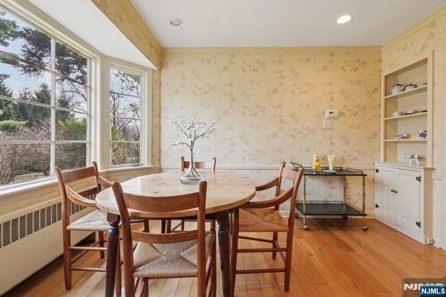 185 Beechwood Road, Ridgewood, NJ 07450