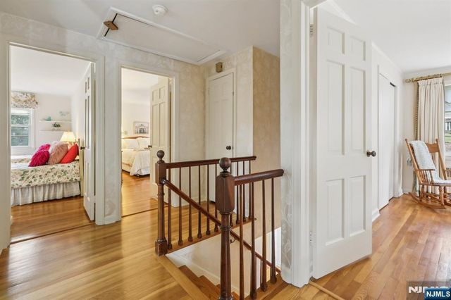 185 Beechwood Road, Ridgewood, NJ 07450