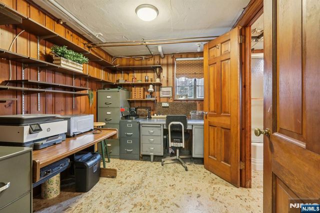 185 Beechwood Road, Ridgewood, NJ 07450