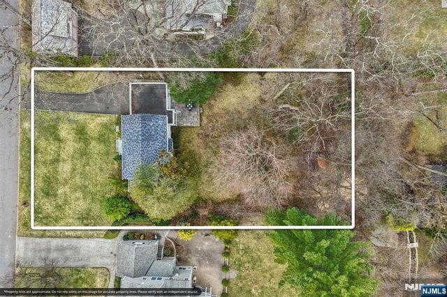 185 Beechwood Road, Ridgewood, NJ 07450