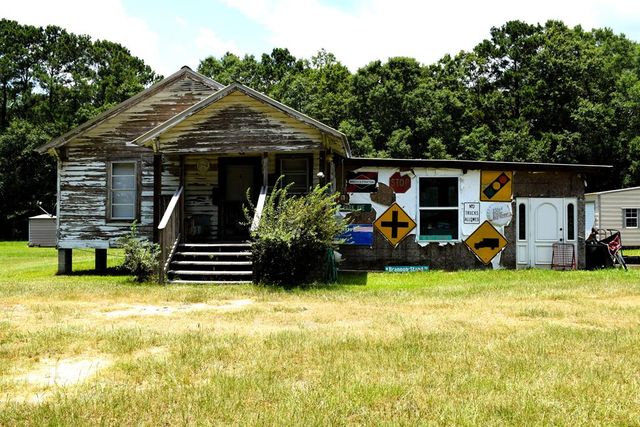 7252 S County Rd 49, Slocomb, AL 36375
