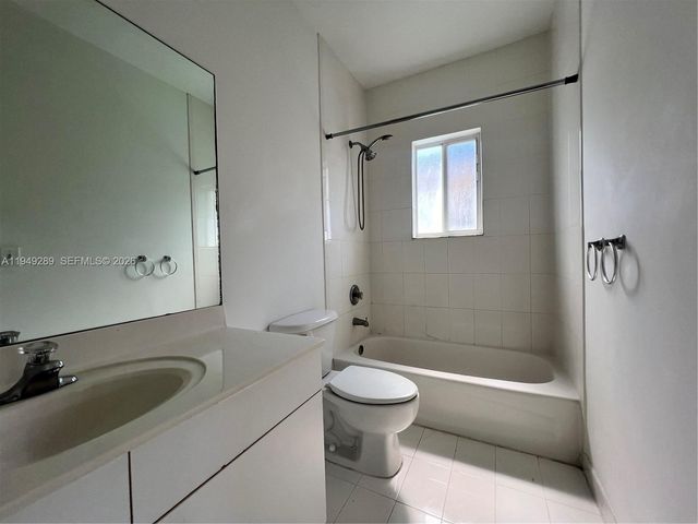 3401 NE 4 ST, Homestead, FL 33033