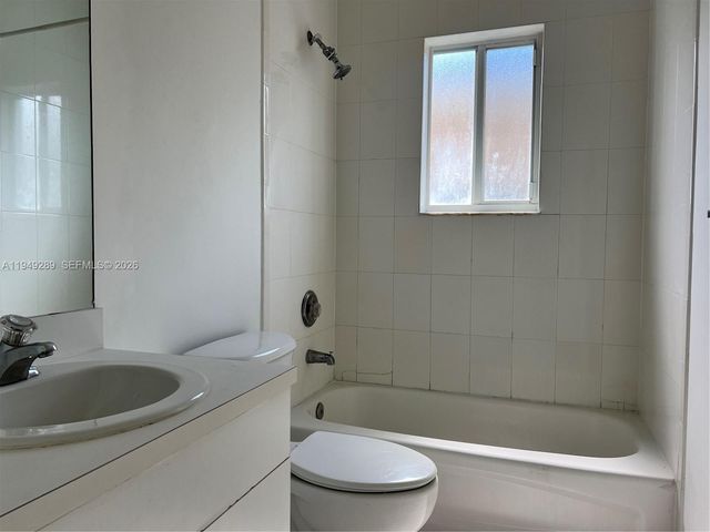 3401 NE 4 ST, Homestead, FL 33033