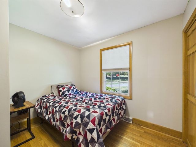 121 Plain St, Rehoboth, MA 02769