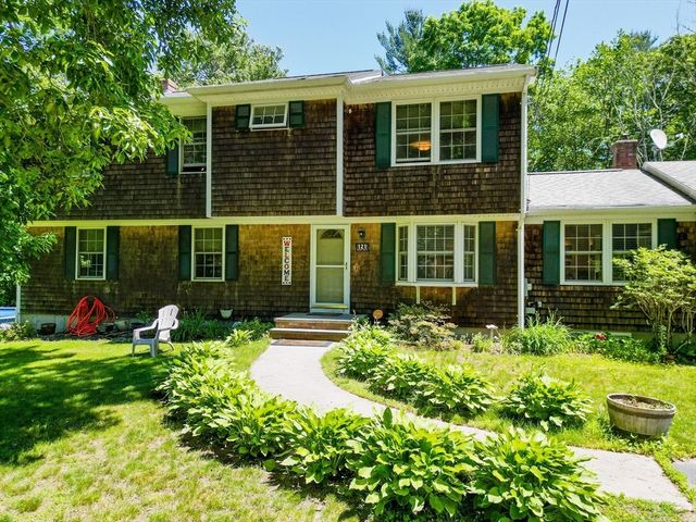 121 Plain St, Rehoboth, MA 02769