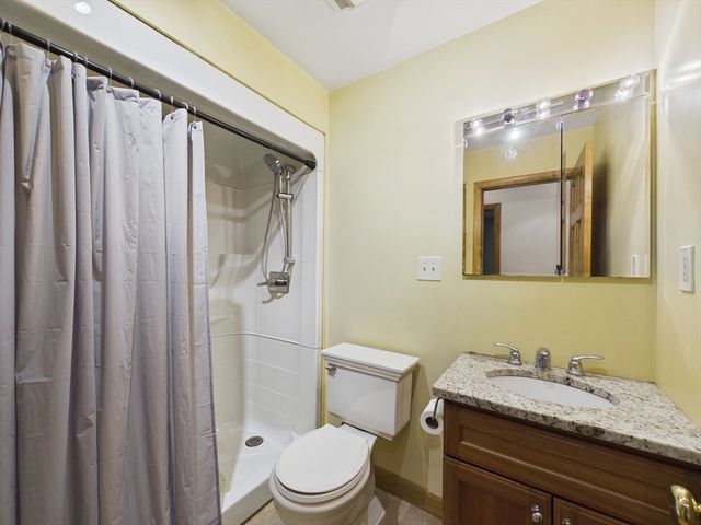 121 Plain St, Rehoboth, MA 02769