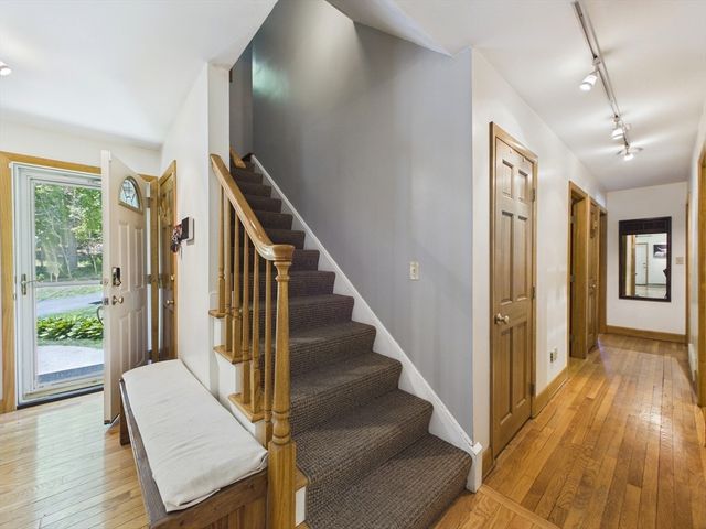 121 Plain St, Rehoboth, MA 02769