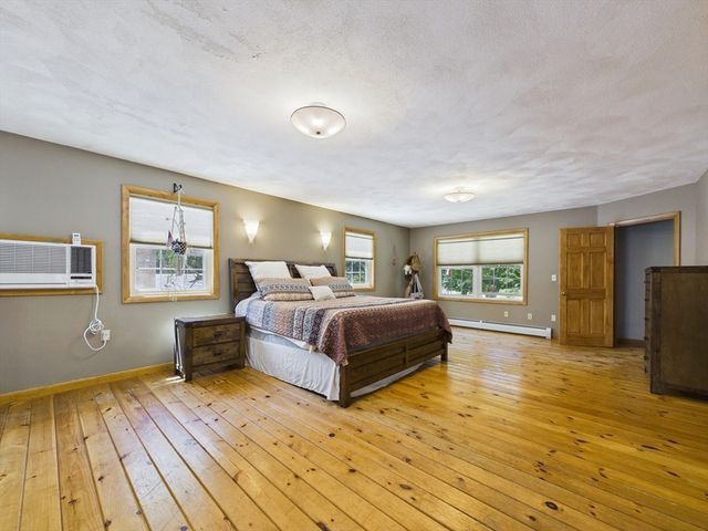 121 Plain St, Rehoboth, MA 02769