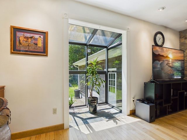 121 Plain St, Rehoboth, MA 02769