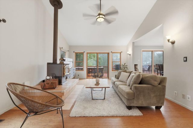 18453 Las Cumbres Road, Los Gatos, CA 95033