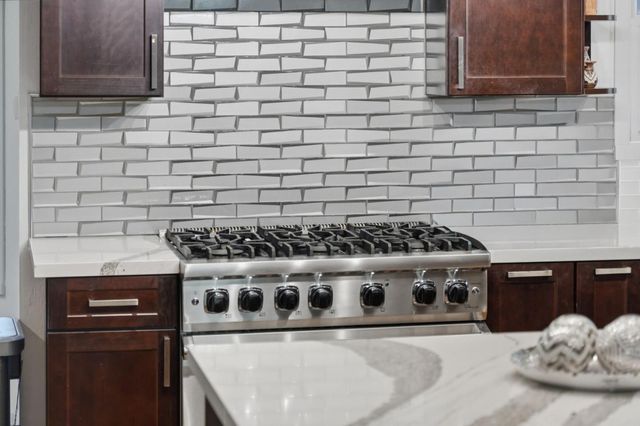 18453 Las Cumbres Road, Los Gatos, CA 95033