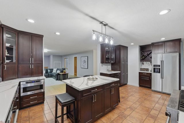 18453 Las Cumbres Road, Los Gatos, CA 95033