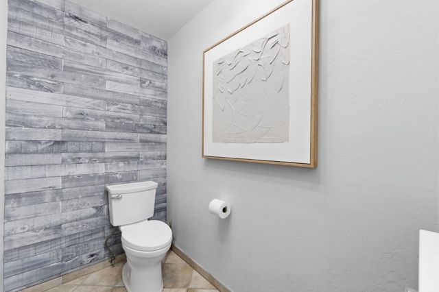 18453 Las Cumbres Road, Los Gatos, CA 95033