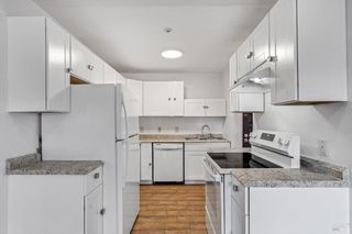 1370 Townview Ave #305, Santa Rosa, CA 95405