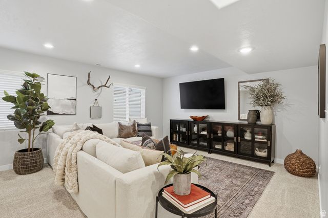 3763 W GRASSY MEADOW DR, South Jordan, UT 84009