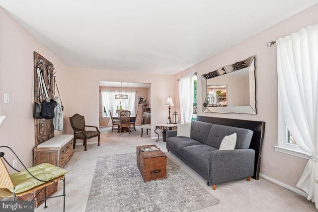 3 CAVESON TRL, Sewell, NJ 08080