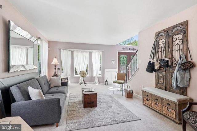 3 CAVESON TRL, Sewell, NJ 08080