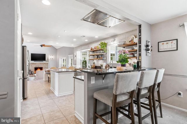 3 CAVESON TRL, Sewell, NJ 08080